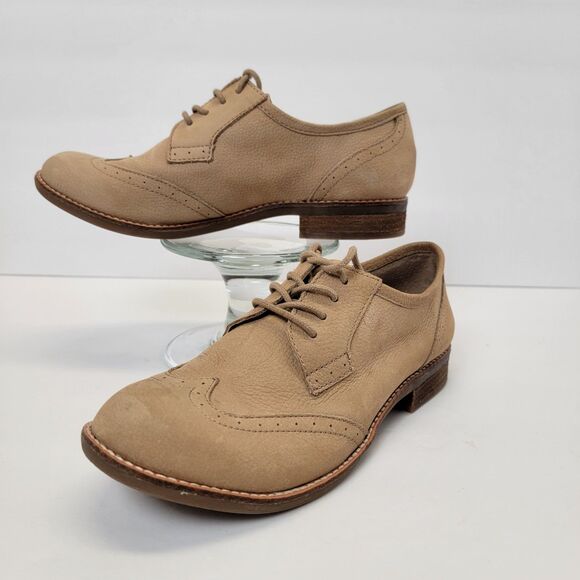 Giani Bini Womens Tan Low Heel Wingtip Lace-up Oxford Retro Brogues Shoes 8 - Picture 1 of 10